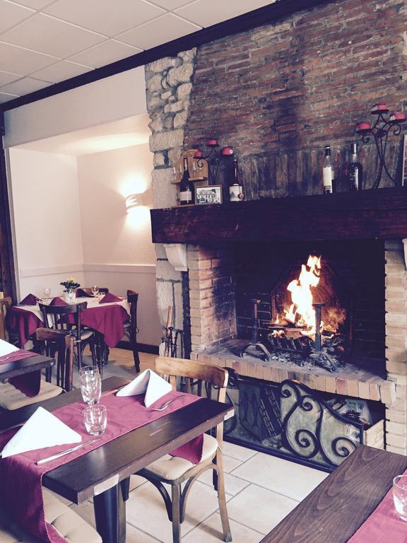 Hotel Du Commerce Bar-sur-Seine Екстер'єр фото